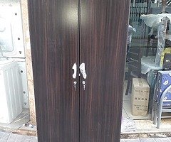 I sell new item free delivery good material I give you good price WhatsApp number 055 41 267 16 call