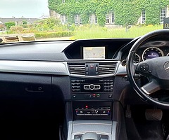 2013 Mercedes-Benz E-Class - Image 5/10