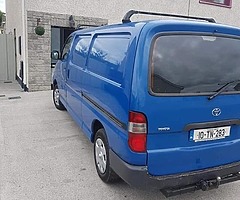 2010 Toyota Hiace LWB