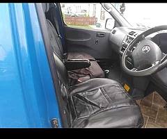 2010 Toyota Hiace LWB - Image 4/5