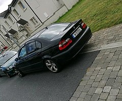 BMW 320D - Image 1/4