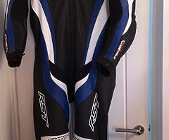 Rst 1 piece leathers evo 3