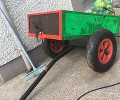 Here I have for sale is a kids tipping trailer either for a go kart or quad kids had lots of fun on  - Image 3/4