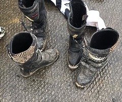 Motor cross gear