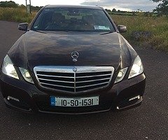 Mercedes E220 AVANTGARDE - Image 3/5