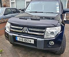 2011 Mitsubishi Pajero