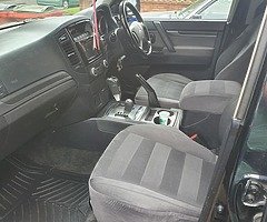 2011 Mitsubishi Pajero - Image 5/8