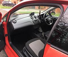 Seat Ibiza 141’ 1,2 petrol,nct,tax,73k km,2 keys,sat nav,full serv history,very clean -6250€ - Image 4/10