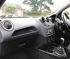 Ford Focus 1.4 Petrol. Nct 1.20. Low Tax. Low mileage. Ready for road - Image 4/6