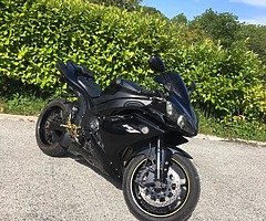08 Yamaha R1 - Image 6/6