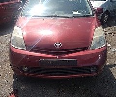 Passat Prius Lexus BREAKING ALL PARTS AVALABLE All cars are driving - Image 6/6