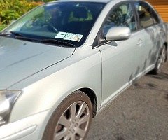 08 Toyota Avensis 2L
