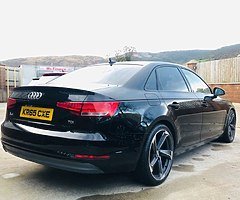Audi A4 Black Edition  - Image 4/5