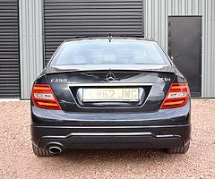 2012 C250 Amg Sport + plus **LOW MILES** - Image 3/8