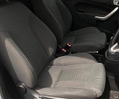 2012 Ford Fiesta 1.6 Zetec S - Image 5/10
