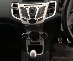2012 Ford Fiesta 1.6 Zetec S - Image 8/10
