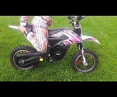 Girls electric motorbike - Image 3/3