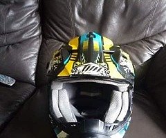 THH motocross helmet - Image 3/5