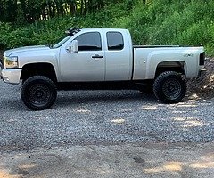 2011 Chevrolet Silverado 1500 Crew Cab · LT Pickup 4D 5 3/4 ft - Image 3/10