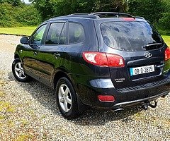 08 Hyundai Santa fe 4x4 (7 seats)