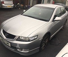 Few cars for breaking