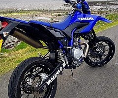 *REDUCED TO ONLY £2395!!*
2011 Yamaha WR125 supermoto, you can ride these at 17 years old, learner