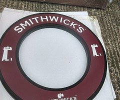 Dart board wall protecter