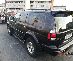 Mitsubishi pajero sport