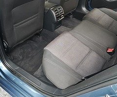 Volkswagen Passat - Image 9/10