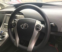 Toyota Prius 2014 - Image 7/10