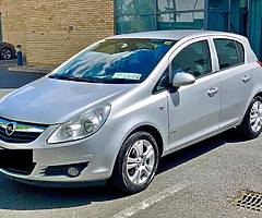 Opel corsa 2008 (115,000km)