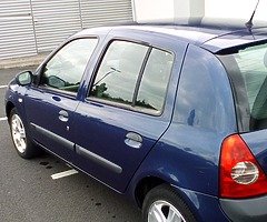 Renault Clio 1,1 litr, 2005 New NCT until. 9/20 TAX till. 9/19 very low miles