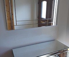 Console table and mirror together - Image 3/3