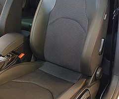 Titanium spec Seat Leon FR 184bhp TDI - Image 13/30