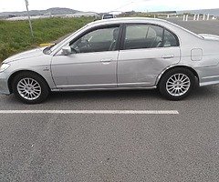 Honda civic - Image 6/10