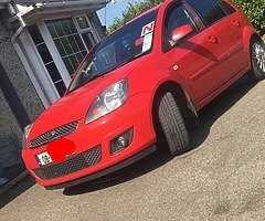 Ford Fiesta zetec Steele II