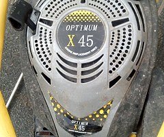 I am selling a very high quality petrol power washer