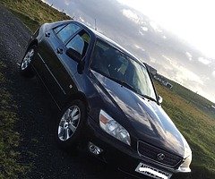 Lexus is200