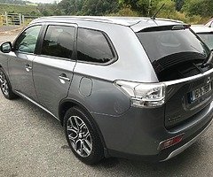 151 Mitsubishi Outlander 2.2 DID INTENSE 4WD 7 Seater 150ps €16950 - Image 4/10