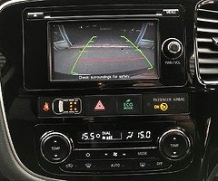 151 Mitsubishi Outlander 2.2 DID INTENSE 4WD 7 Seater 150ps €16950 - Image 9/10