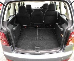 VW Touran - Image 10/10