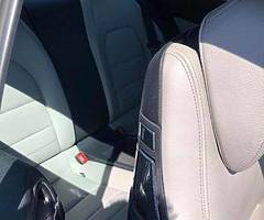 2011 e220 - Image 6/7