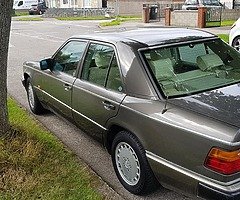 1986 Mercedes 260 E (petrol) - Image 6/10