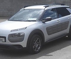 Independent car dealership specializing in finance - Image 4/4