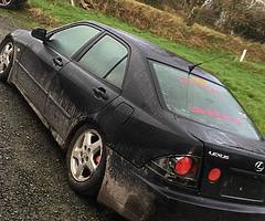 Lexus is200