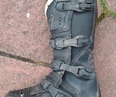 motox boots