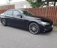 BMW F30. SWAP