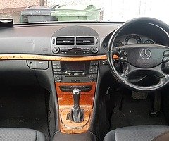Mercedes-Benz E-Class - Image 3/8