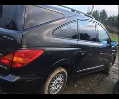 7 seats car - Image 5/5