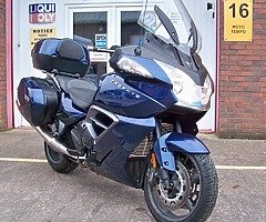 14 Triumph Trophy SE 1215 Cruise Control, Radio, Heated Seats